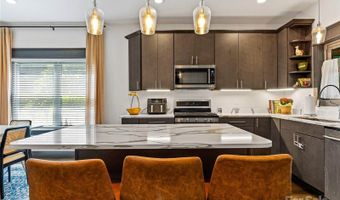 52 Pinedale Rd, Asheville, NC 28805