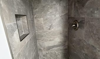 36 Island Dr, Bridport, VT 05734