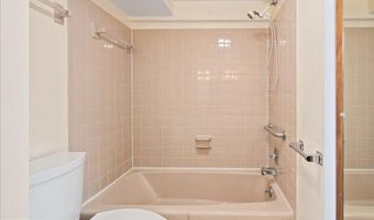 9026 MCNAIR Dr, Alexandria, VA 22309