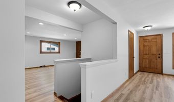 2407 S CLOVER Ln, Appleton, WI 54915
