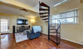 41 Chatham Ln, Bristol, CT 06010