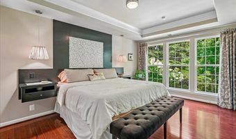 44256 PANTHER RIDGE Dr, Ashburn, VA 20147