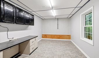 4 Depot St, Belchertown, MA 01007