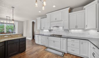5400 Windrose Ln, Ames, IA 50014