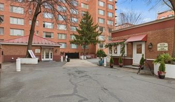 1111 ARLINGTON Blvd 801, Arlington, VA 22209