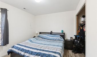 121 Silver Leaf Ln, Baldwin City, KS 66006