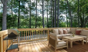 3 Alison Cir, Hampton, NH 03842
