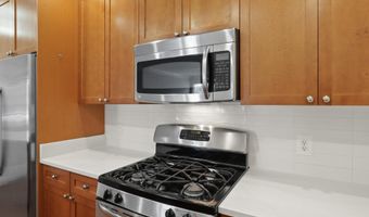 1115 CAMERON St 114, Alexandria, VA 22314