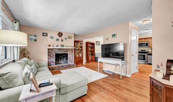 116 Homestead Ln 116, Brookfield, CT 06804