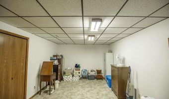122 Parkside Dr, Algona, IA 50511