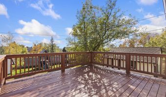 521 MONTCLAIR Dr, Cheyenne, WY 82009