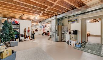 1412 Court St, Adel, IA 50003