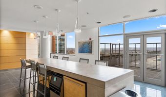 2001 15TH St N 813, Arlington, VA 22201