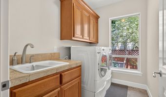 662 Vansant St, Ashland, OR 97520