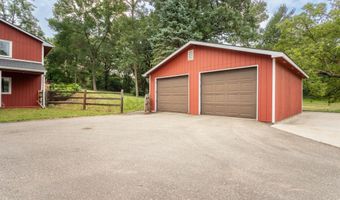 903 Park St, Alexandria, MN 56308