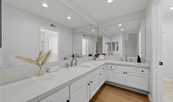 29033 Hollow Oak Ct, Agoura Hills, CA 91301