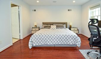 5153 WESTBARD Ave 15, Bethesda, MD 20816