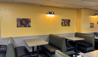 921 E Beecher St, Adrian, MI 49221