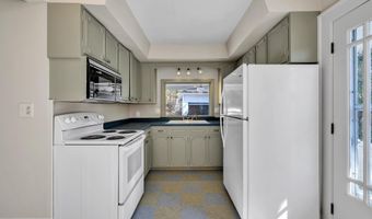 87 Currier St, Barre, VT 05641