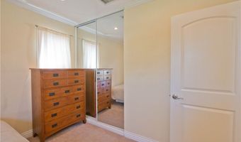 17561 Bullock St, Encino, CA 91316