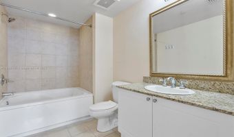 19501 W Country Club Dr 912, Aventura, FL 33180