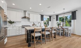 8471 Mathis Pl, San Diego, CA 92127