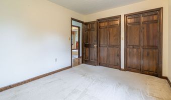 19464 Triple Crown Dr, Abingdon, VA 24211
