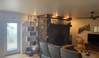 6531 5 Mile Point Rd, Allouez, MI 49805