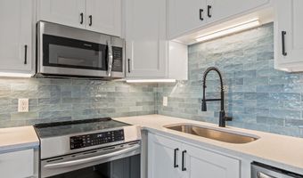 2008 E Fort Macon Rd H-1, Atlantic Beach, NC 28512