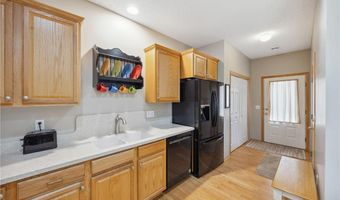 6595 Linwood Dr NE, Albertville, MN 55301