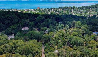115 Browns Dock Rd, Atlantic Highlands, NJ 07716