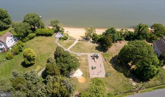 1000 LAKEVIEW Ln, Annapolis, MD 21409