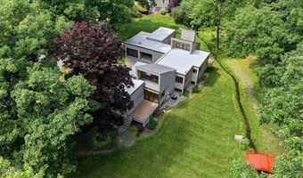 5 Newell Ct, Albany, NY 12204