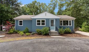 14 Bishop Hill Rd, Johnston, RI 02919