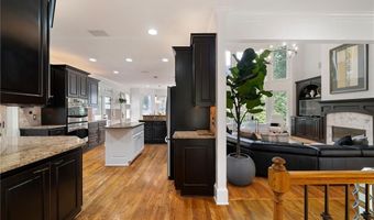 765 Falls Landing Ct, Alpharetta, GA 30022