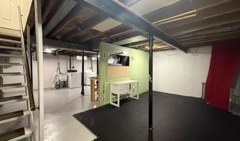 3485 Burbank Dr, Ann Arbor, MI 48105