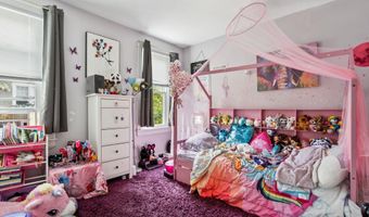 43 E HENRY St, Palmyra, NJ 08065