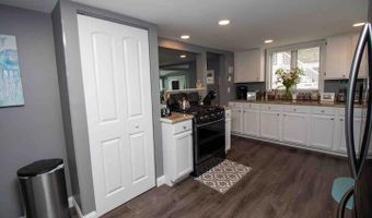 21 Grove Way 21, Clinton, CT 06413