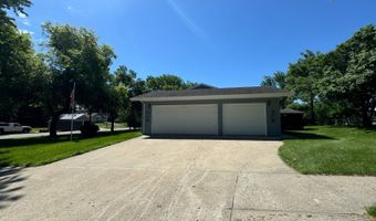 1005 3rd St, Britton, SD 57430