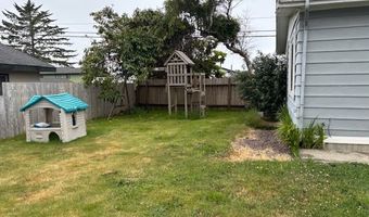1117 FIFIELD St, Brookings, OR 97415