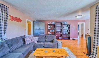 305 Central Ave W, Aurora, MN 55705