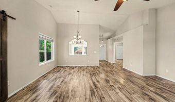 935 Cypress Point Loop, Ashland, OR 97520