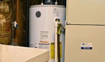 10265 Beaver Trl, Aurora, OH 44202