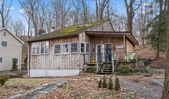 29 Arcadian Trl, Blooming Grove, NY 10950