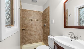 7100 OLD CHAPEL Dr, Bowie, MD 20715
