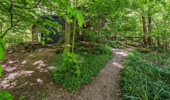 6559 Poston Rd, Athens, OH 45701