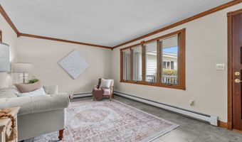 1525 E JOHN St, Appleton, WI 54915