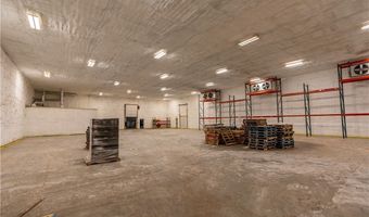 Deerfield Avenue NW, Dalton, OH 44618