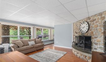 350 Shippee Rd, East Greenwich, RI 02818