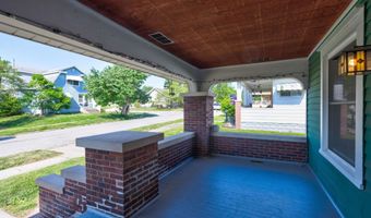 805 W 4th St, Bicknell, IN 47512